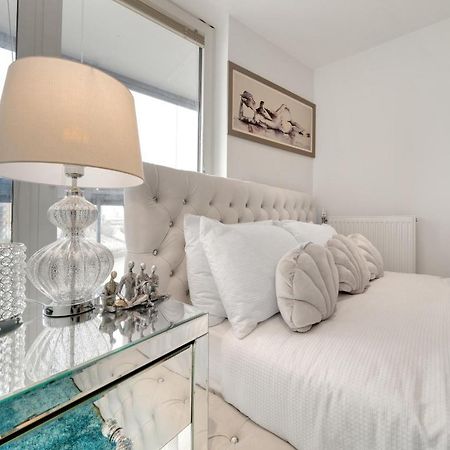 Large 2Bed 2Bath Apartment Beautiful River Views London Greenwich Cutty Sark - Perfect For Long Stay, Business, Leisure And Relocations Bagian luar foto